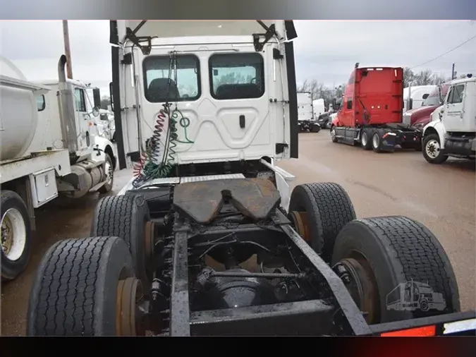 2018 FREIGHTLINER CASCADIA 113