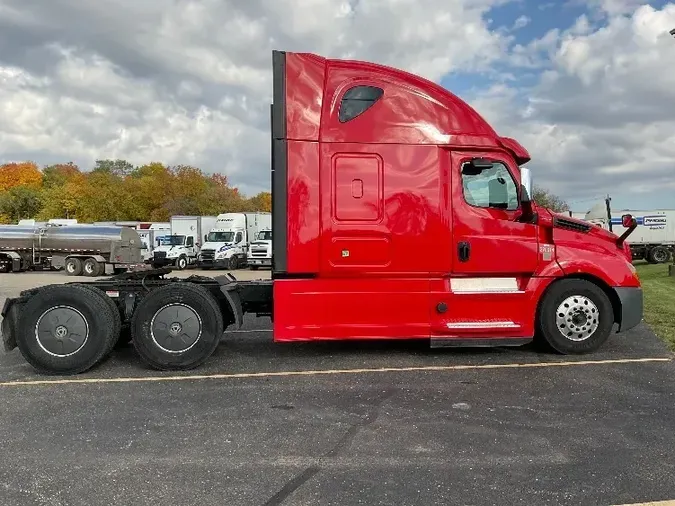 2020 Freightliner T12664ST