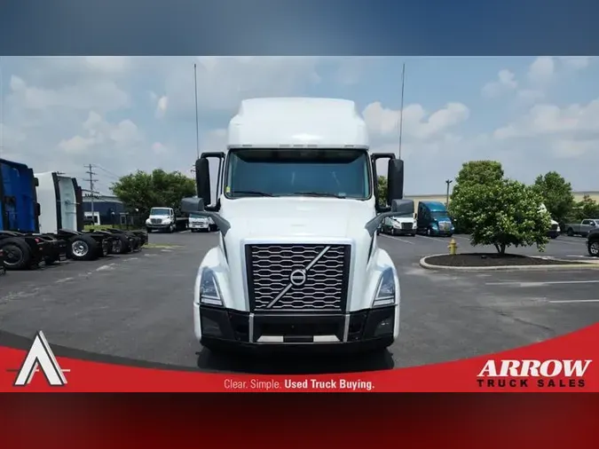 2022 VOLVO VNL760