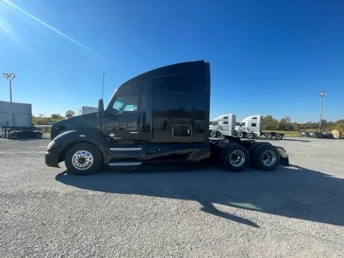 2021 KENWORTH T680