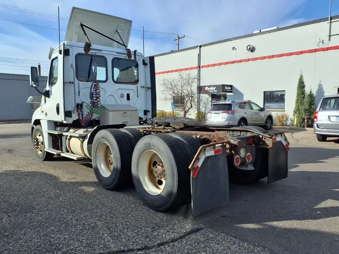 2018 FREIGHTLINER/MERCEDES CASCADIA 125