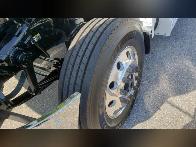 2020 Peterbilt 337