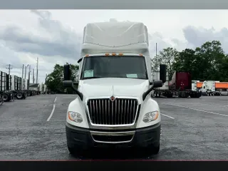 2021 INT LT625 6x4