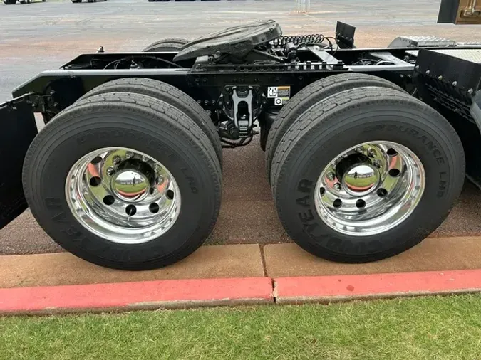 2022 KENWORTH T680