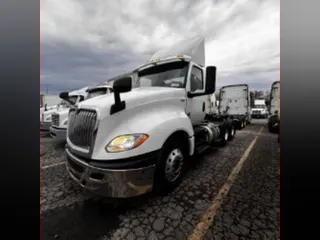 2020 NAVISTAR INTERNATIONAL LT625 DAYCAB T/A