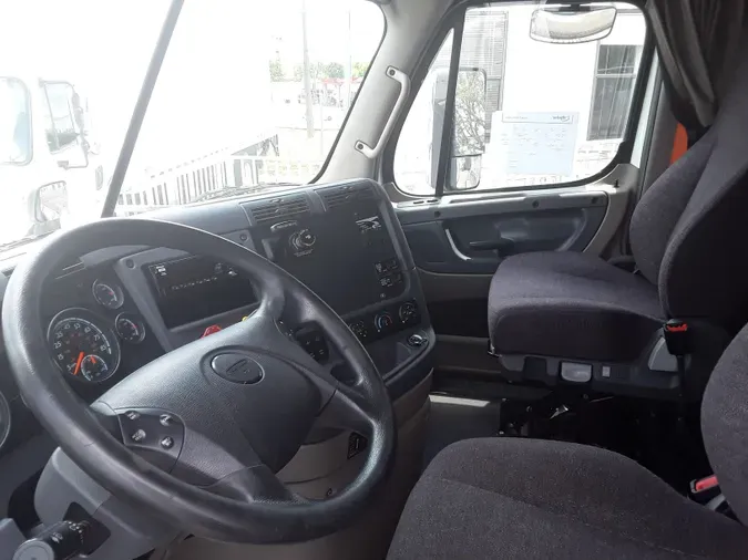 2019 FREIGHTLINER/MERCEDES CASCADIA 125