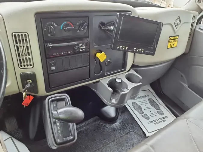 2018 NAVISTAR INTERNATIONAL 4300LP (4X2)