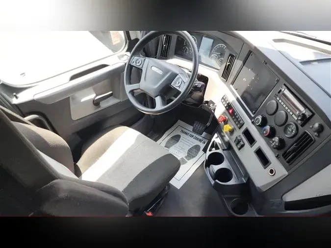 2022 FREIGHTLINER CA126