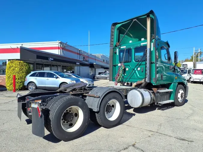 2020 FREIGHTLINER/MERCEDES CASCADIA 125
