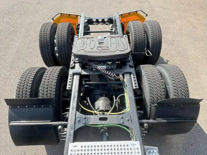 2020 International LT625