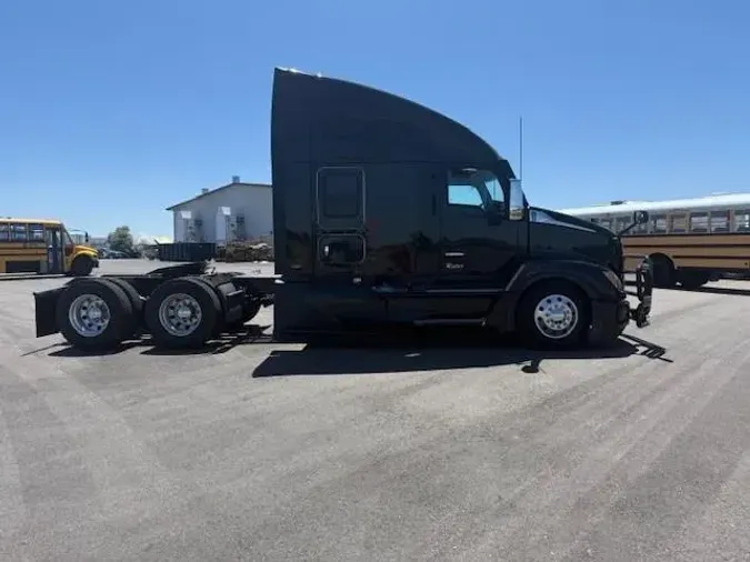 2022 Kenworth T680