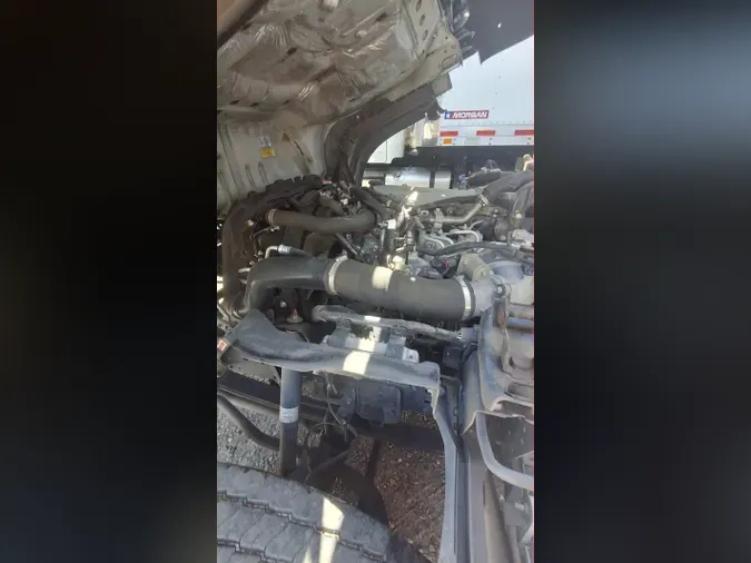 2018 ISUZU NPR HD