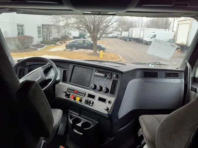 2019 FREIGHTLINER/MERCEDES NEW CASCADIA PX12664