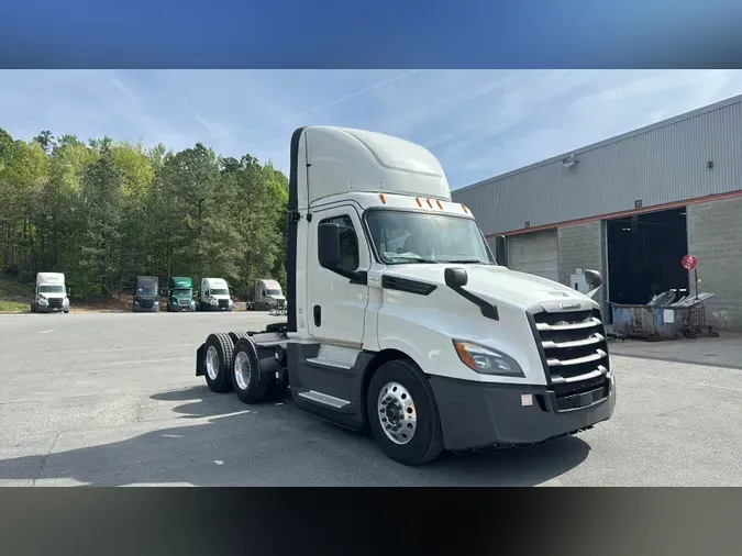 2020 Freightliner Cascadia 126c8455a1d0f7d9866d85ce07d97c999e2