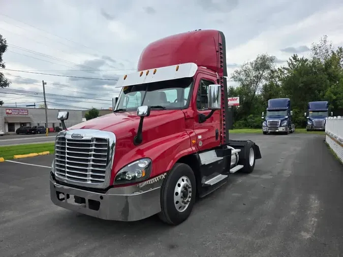 2019 FREIGHTLINER/MERCEDES CASCADIA 125c84700412541a7598319e690bebb0e6c