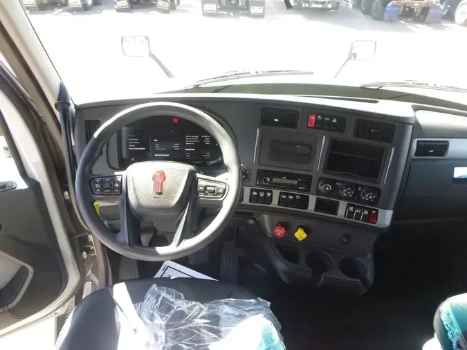 2023 Kenworth T680