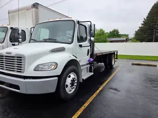 2018 FREIGHTLINER M2 106