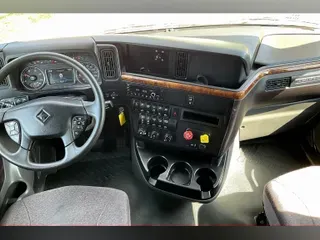2022 INT LT625 6x4