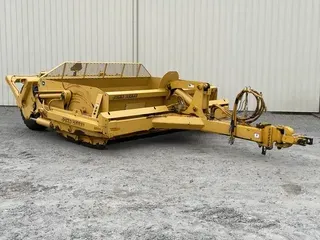2000 John Deere 1812C