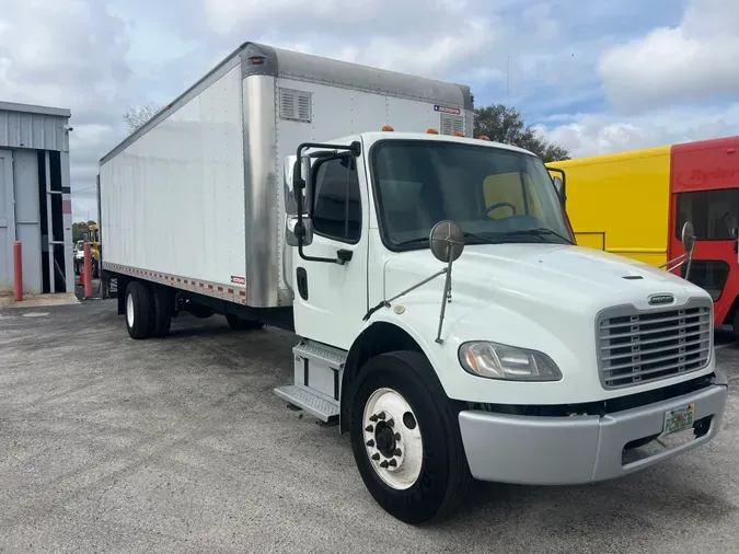 2020 FREIGHTLINER/MERCEDES M2 106