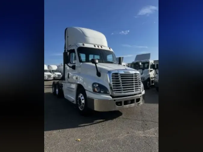 2019 FREIGHTLINER/MERCEDES CASCADIA 125c84ca23f28cf7dcbde3730c8cf98aa37
