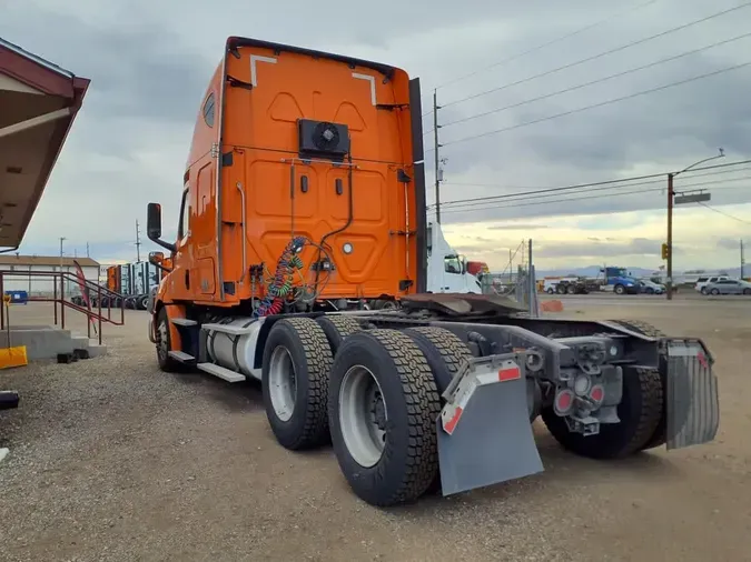 2019 FREIGHTLINER/MERCEDES NEW CASCADIA PX12664