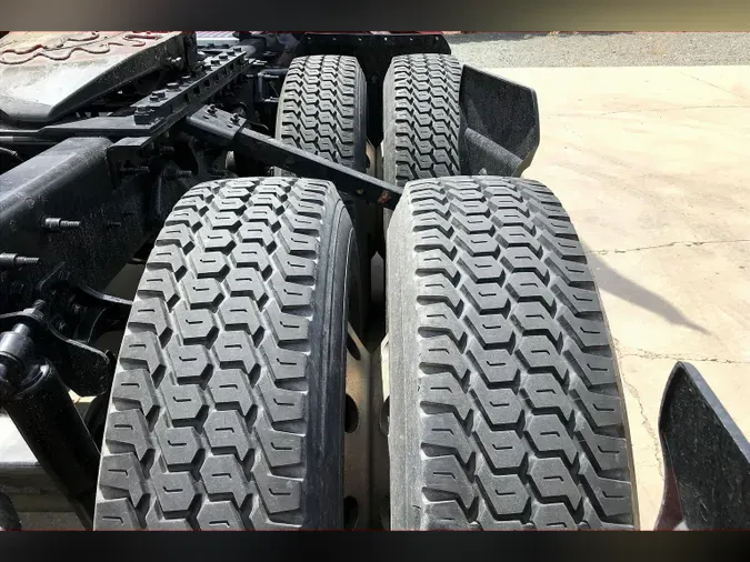 2021 INT LT625 6x4