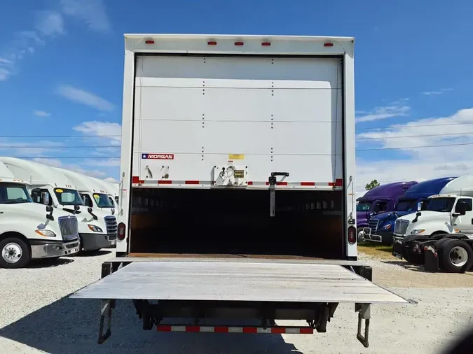 2020 FREIGHTLINER M2 106