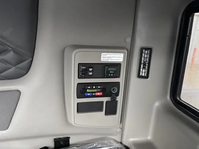 2026 International HX520 SLEEPER