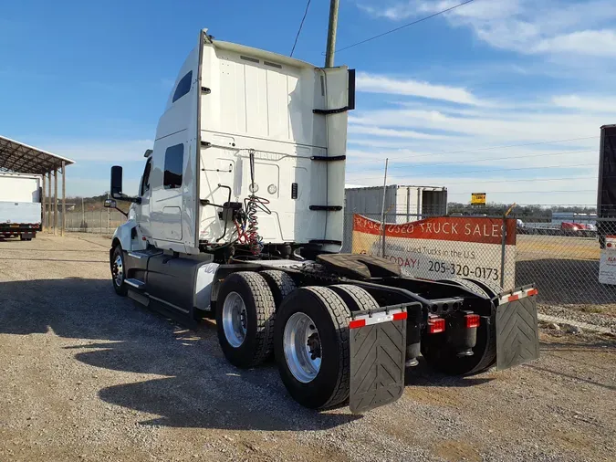 2020 NAVISTAR INTERNATIONAL LT625 SLPR CAB