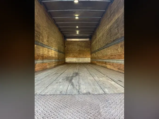 2019 FREIGHTLINER/MERCEDES M2 106