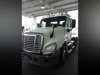 2016 FREIGHTLINER/MERCEDES CASCADIA 125