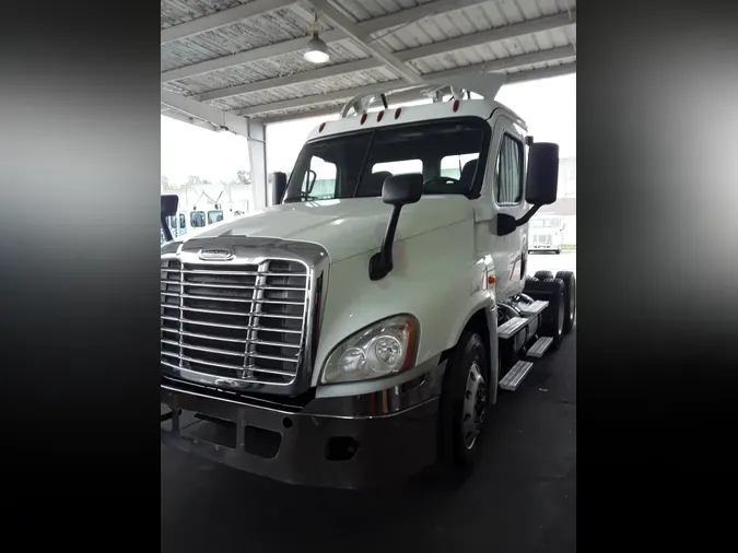 2016 FREIGHTLINER/MERCEDES CASCADIA 125c85a1c13520901f2ad9c8404958725f1