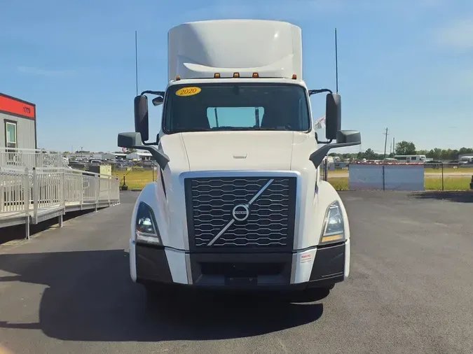2020 VOLVO VNL64T-300c85b54a4133a227039c37e6f6c9ce9b2