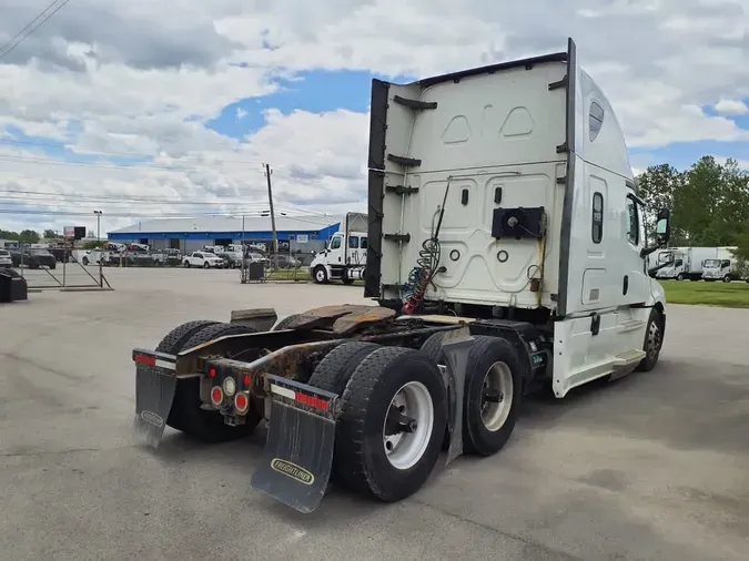 2019 FREIGHTLINER NEW CASCADIA PX12664
