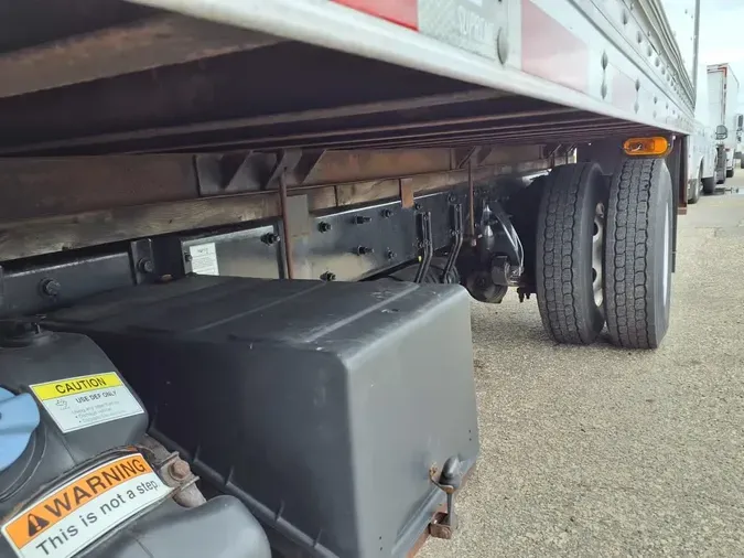2019 FREIGHTLINER M2 106