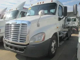 2016 Freightliner CASCADIA 125