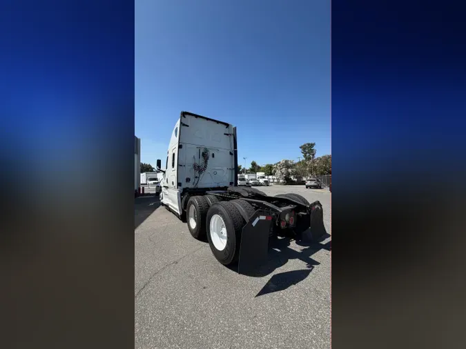 2020 FREIGHTLINER/MERCEDES NEW CASCADIA PX12664c8686b5e66e8da184ae5c2eab75d66aa