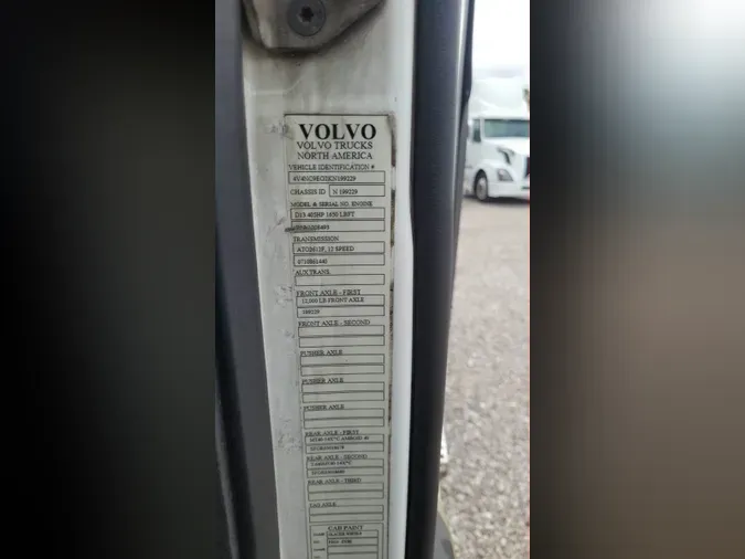 2019 Volvo VNL300