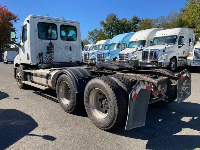 2020 FREIGHTLINER/MERCEDES NEW CASCADIA 116