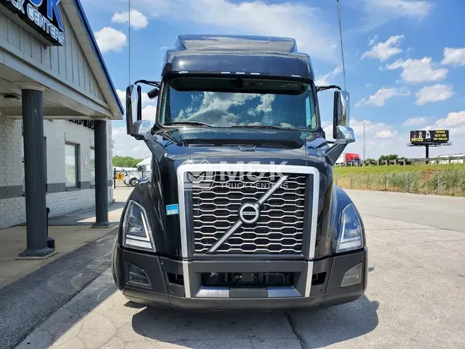 2024 VOLVO VNL64T860