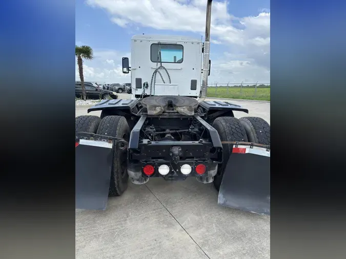 2017 Kenworth T880