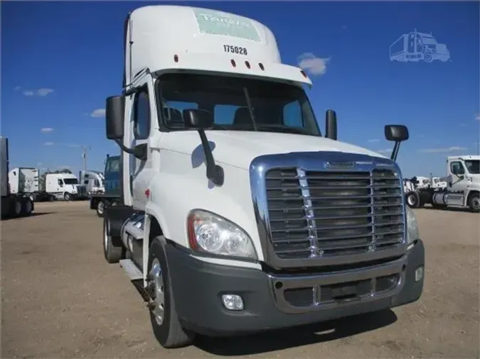 2017 FREIGHTLINER CASCADIA 125