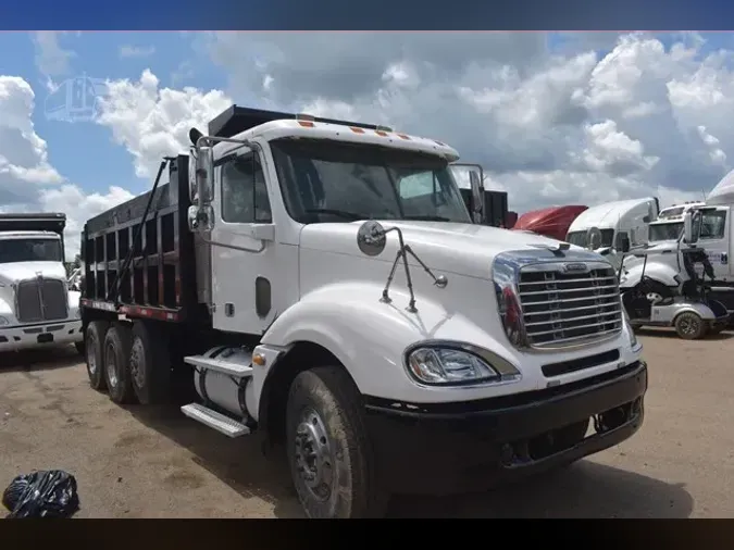 2004 FREIGHTLINER COLUMBIA 120