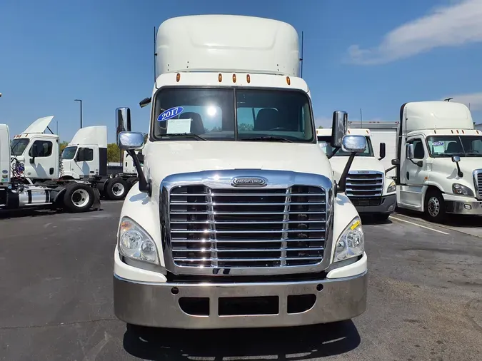 2017 FREIGHTLINER/MERCEDES CASCADIA 125