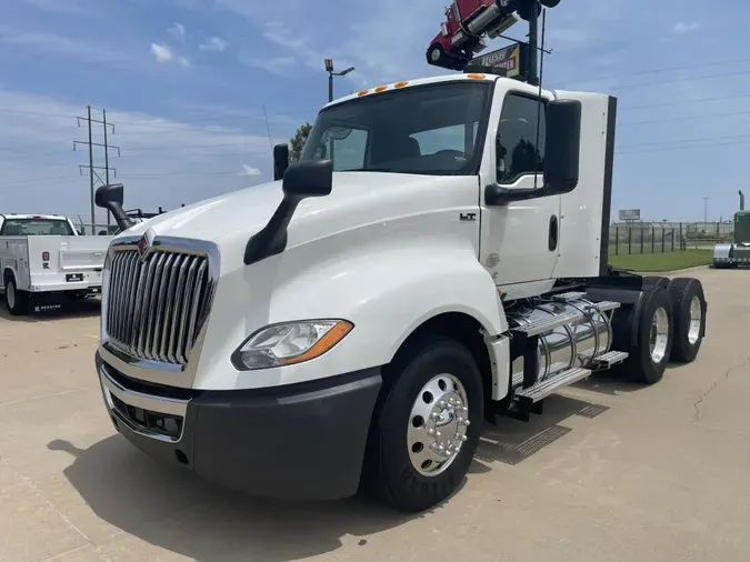 2020 International LT625