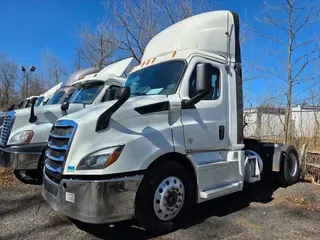 2019 FREIGHTLINER/MERCEDES NEW CASCADIA 116