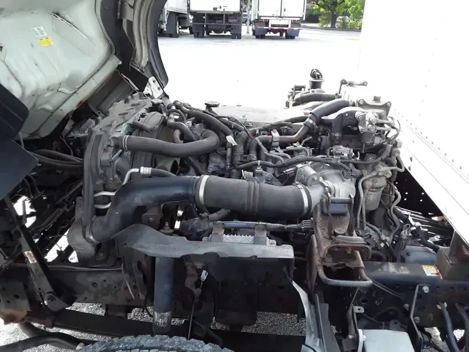 2019 ISUZU NPR HDc872b141a95c4fe4fe4d3292b82cf86d