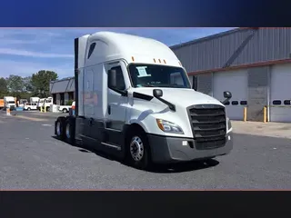 2021 Freightliner Cascadia 126