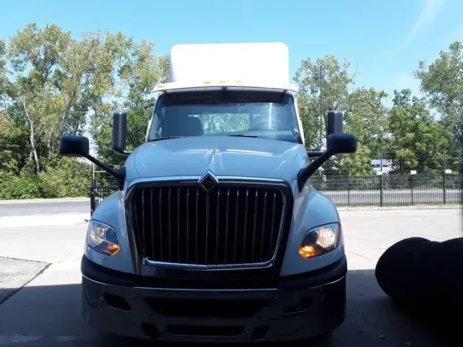 2020 NAVISTAR INTERNATIONAL LT625 DAYCAB T/A